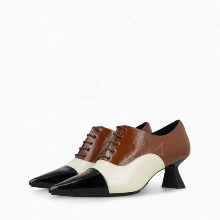 ZAPATOS MARRONES KAL5576