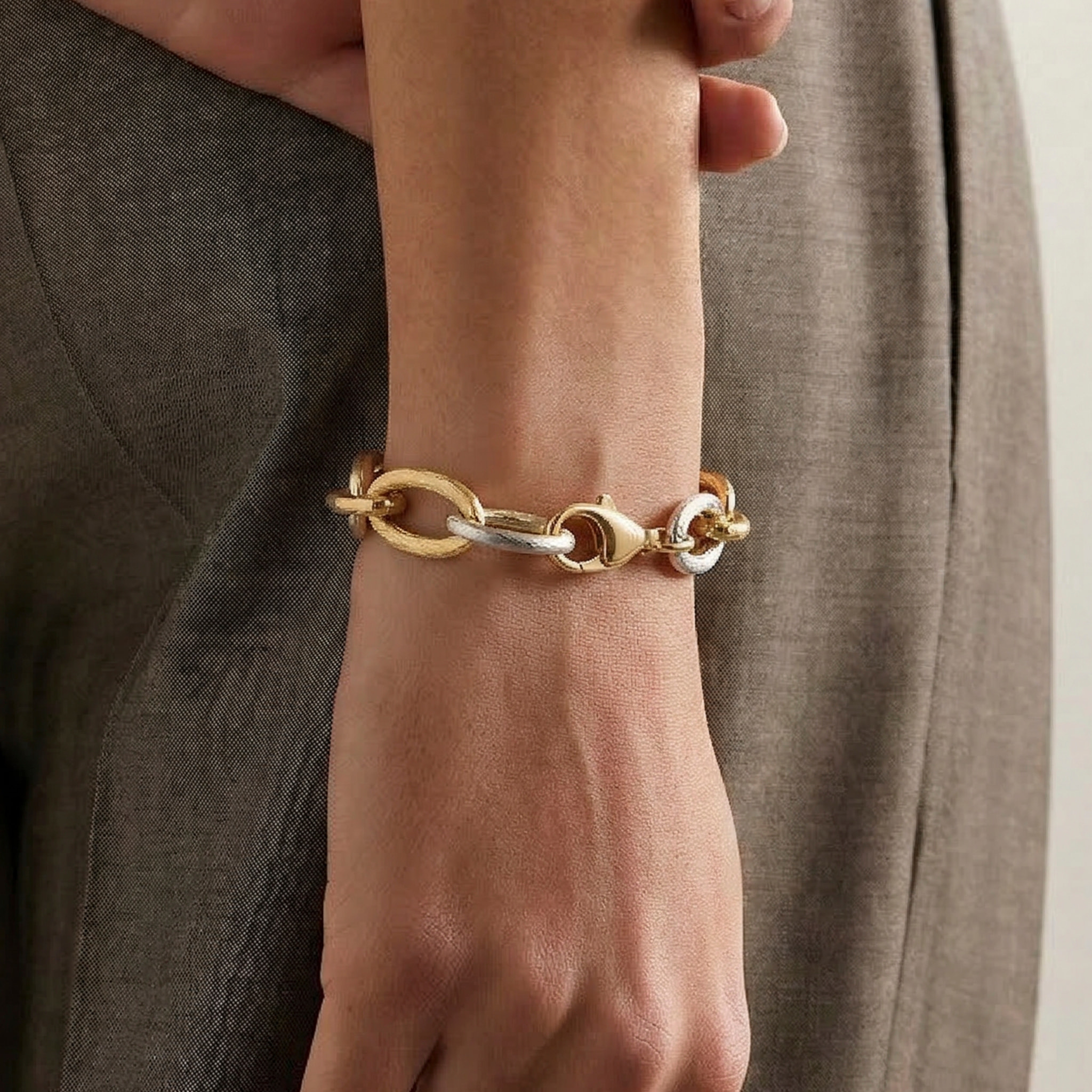 Pulsera Adelky acabado plata y oro amarillo 18k