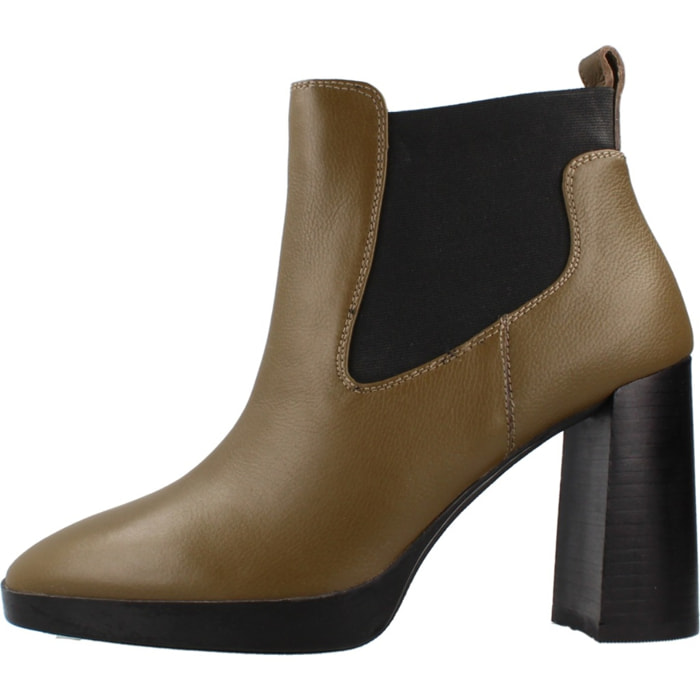 Botines Mujer de la marca GEOX  modelo D36VLE 046NH MARRON