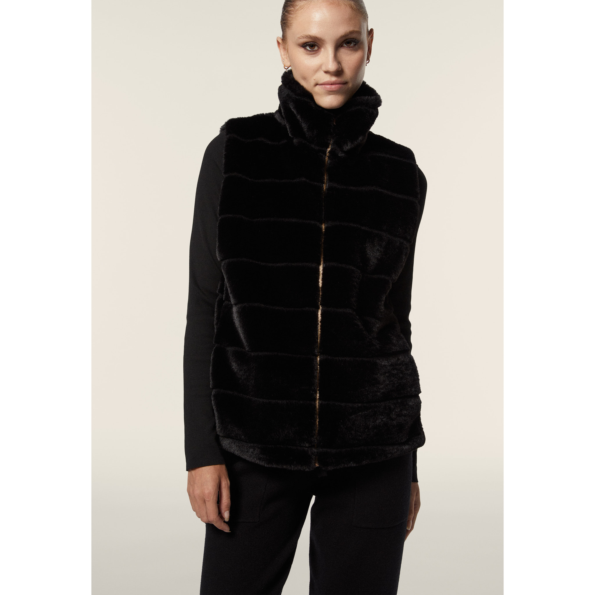 Gilet donna zip e collo alto in Pelliccia Sintetica rigata