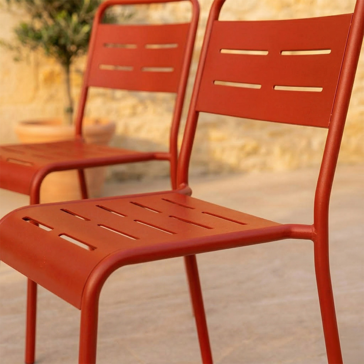 Ensemble de 4 chaises de jardin empilables terracotta EVORA