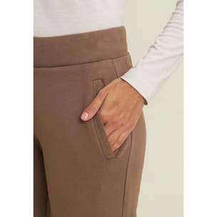 Pantaloni sportivi con gamba dritta e dettagli luminosi