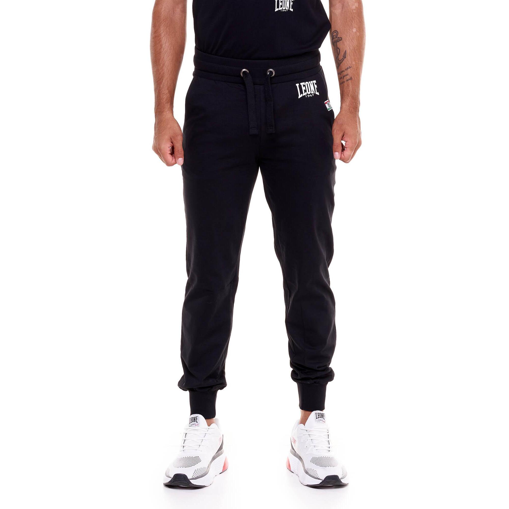 Pantalón deportivo de hombre con logo pequeño