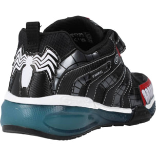 Zapatillas Niño de la marca GEOX  modelo J26FEC 011CE J NEGRO