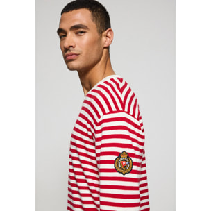 Jersey color rojo de punto Seagull con parche náutico