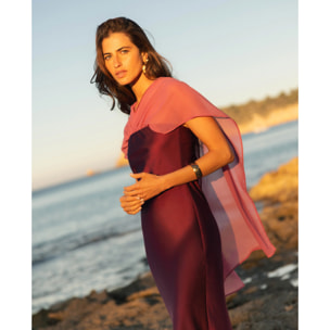 Vestido midi con escote palabra de honor y capa