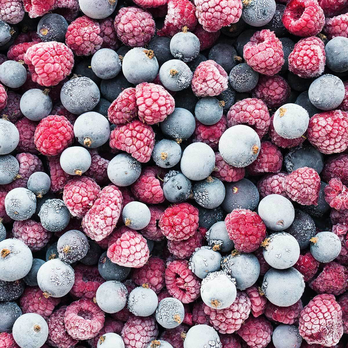 Affiche cuisine coktail de fruits rouges givrés Affiche seule