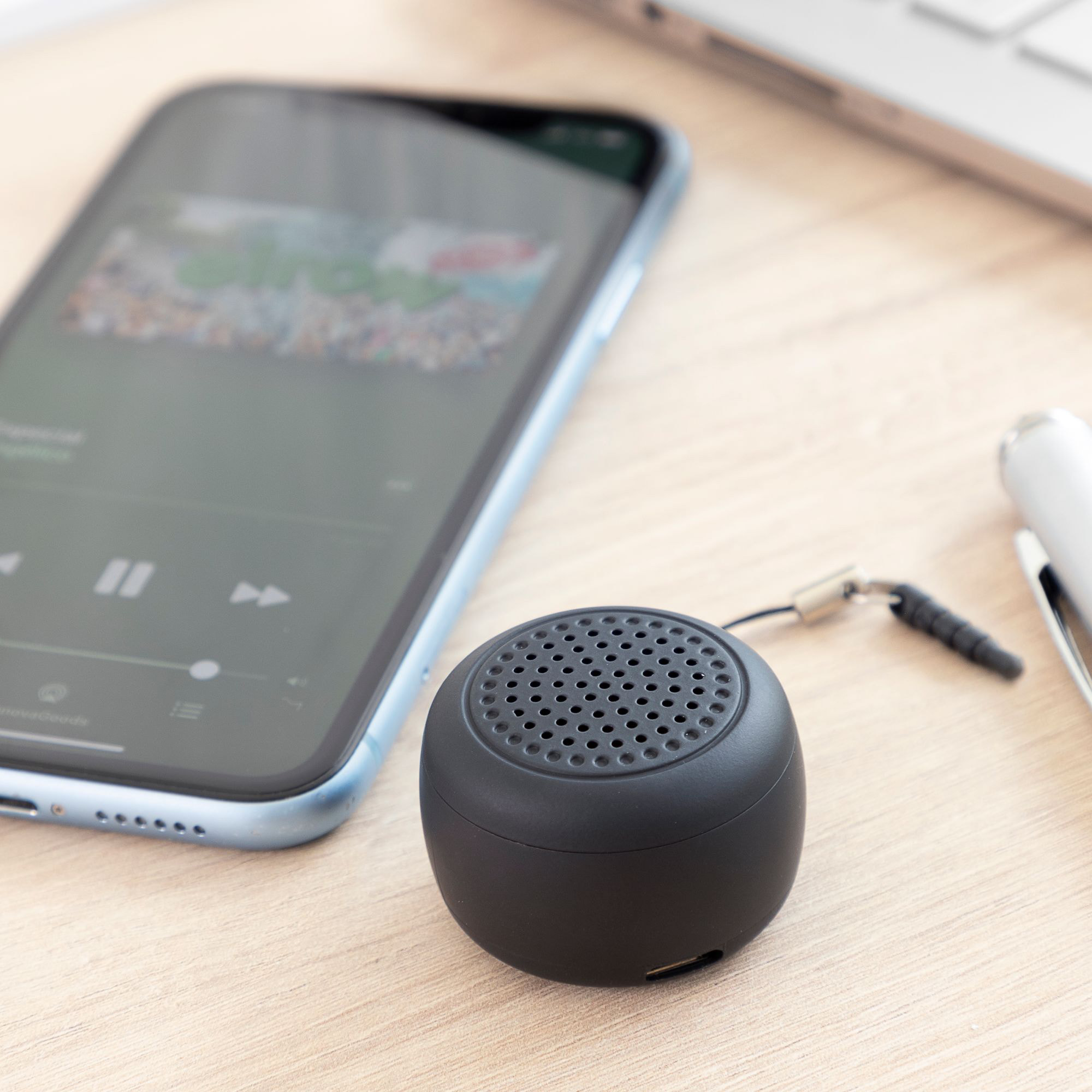Mini Altoparlante Wireless Portatile - Nero - 3,5x3,5x2,5 cm