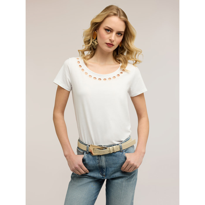 Motivi - T-shirt con motivi cut-out - Bianco