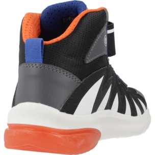 Zapatillas Niño de la marca GEOX  modelo J CIBERDRON BOY NEGRO