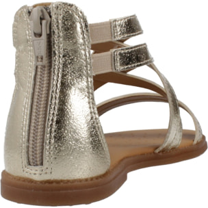 Sandalias Niña de la marca GEOX  modelo J SANDAL KARLY ORO