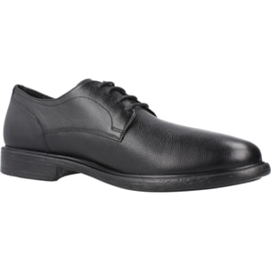 Zapatos de Vestir Hombre de la marca GEOX  modelo U TERENCE NEGRO
