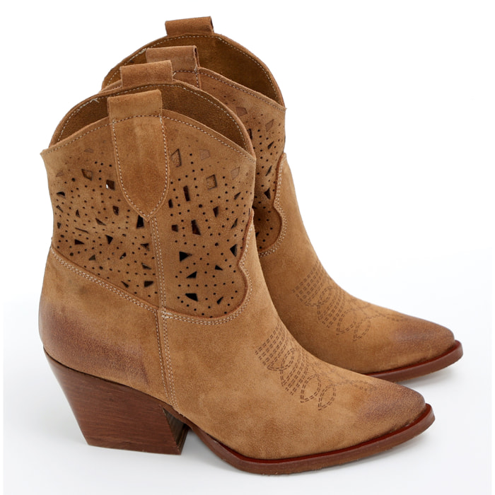 Stivaletti texani in vera pelle scamosciata laserata