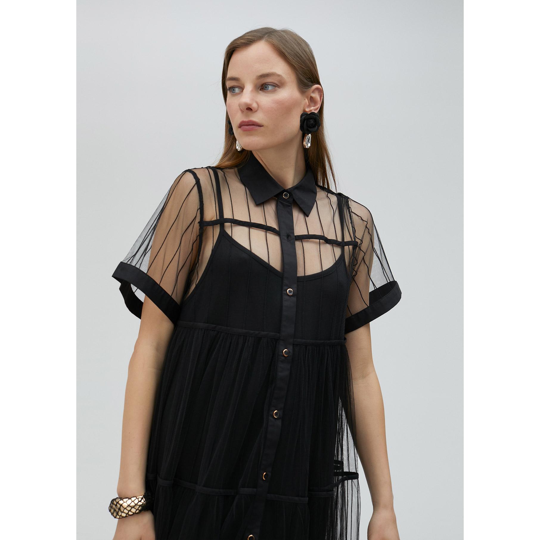 Vestito nero in tulle