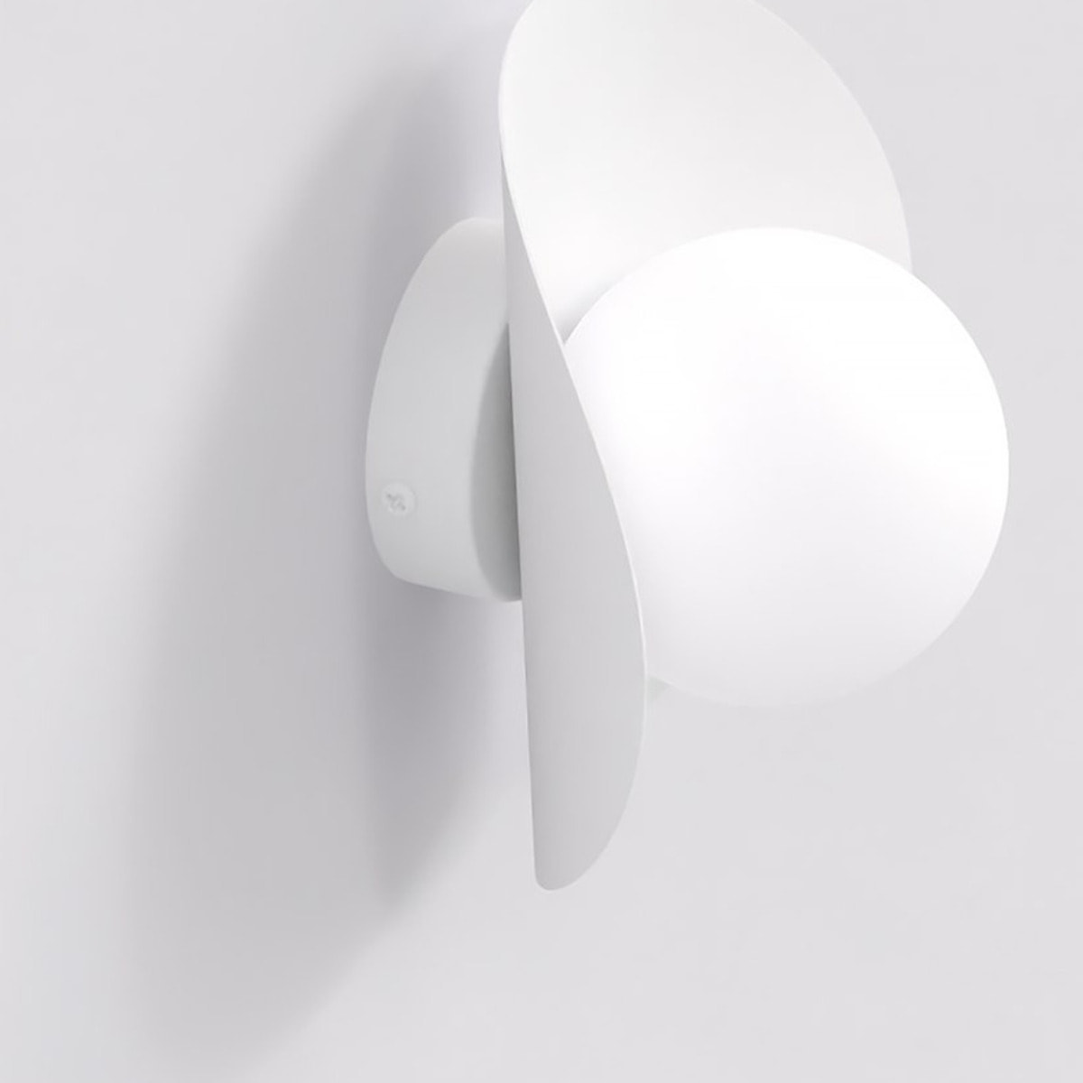 Lampada da parete Fiero in acciaio bianco opaco