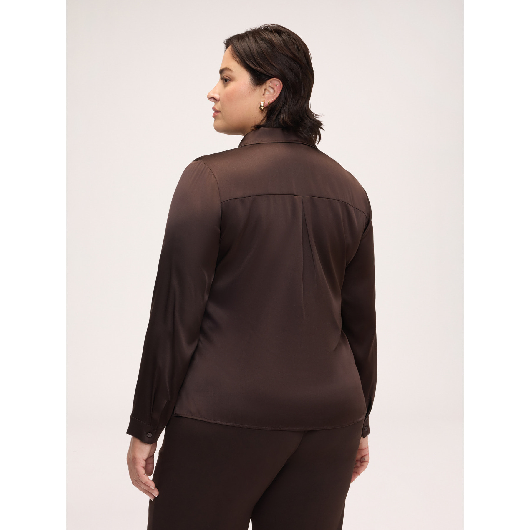 Fiorella Rubino - Camicia in seta stretch con colletto classico - Marrone
