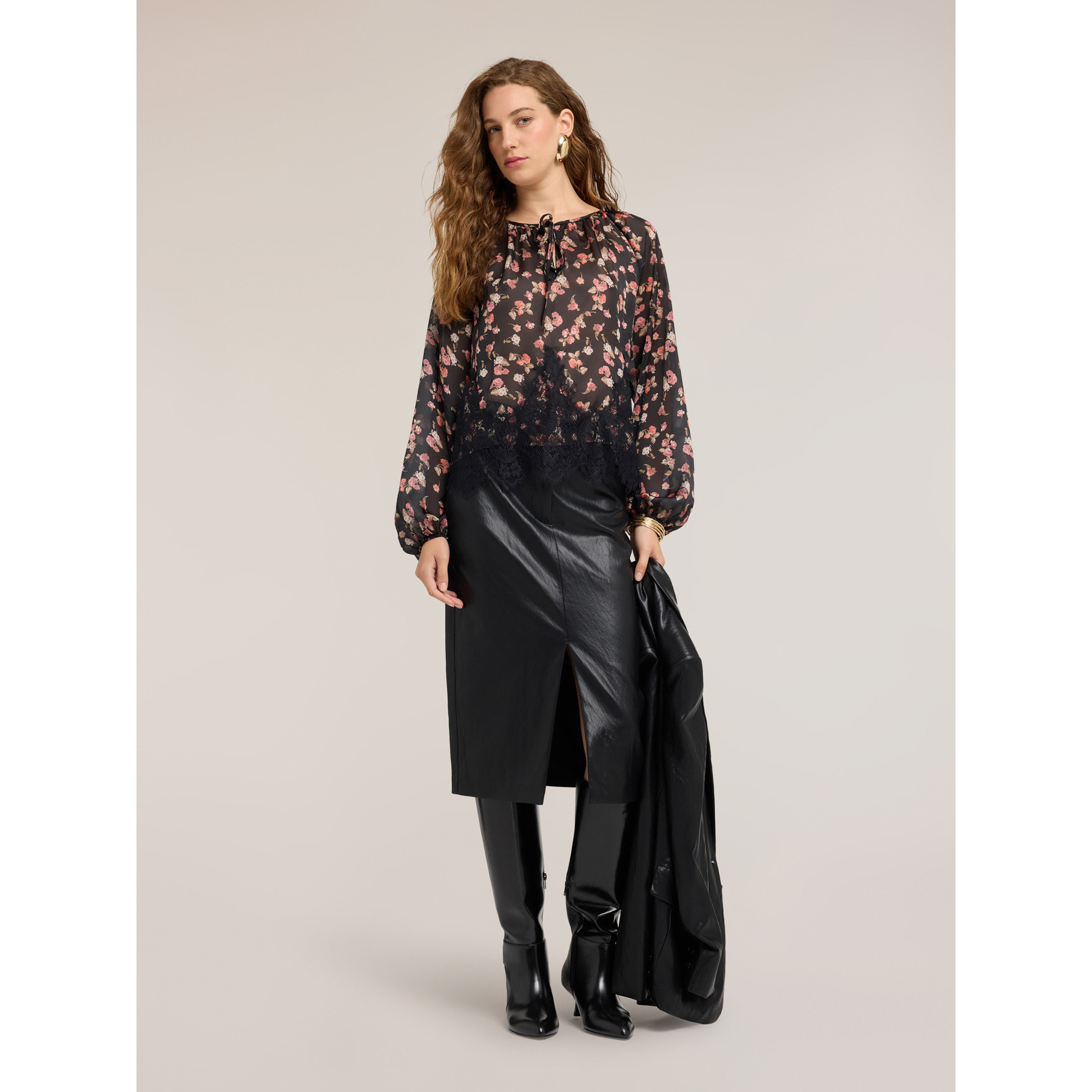 Motivi - Blusa in georgette con stampa floreale e pizzo - Nero