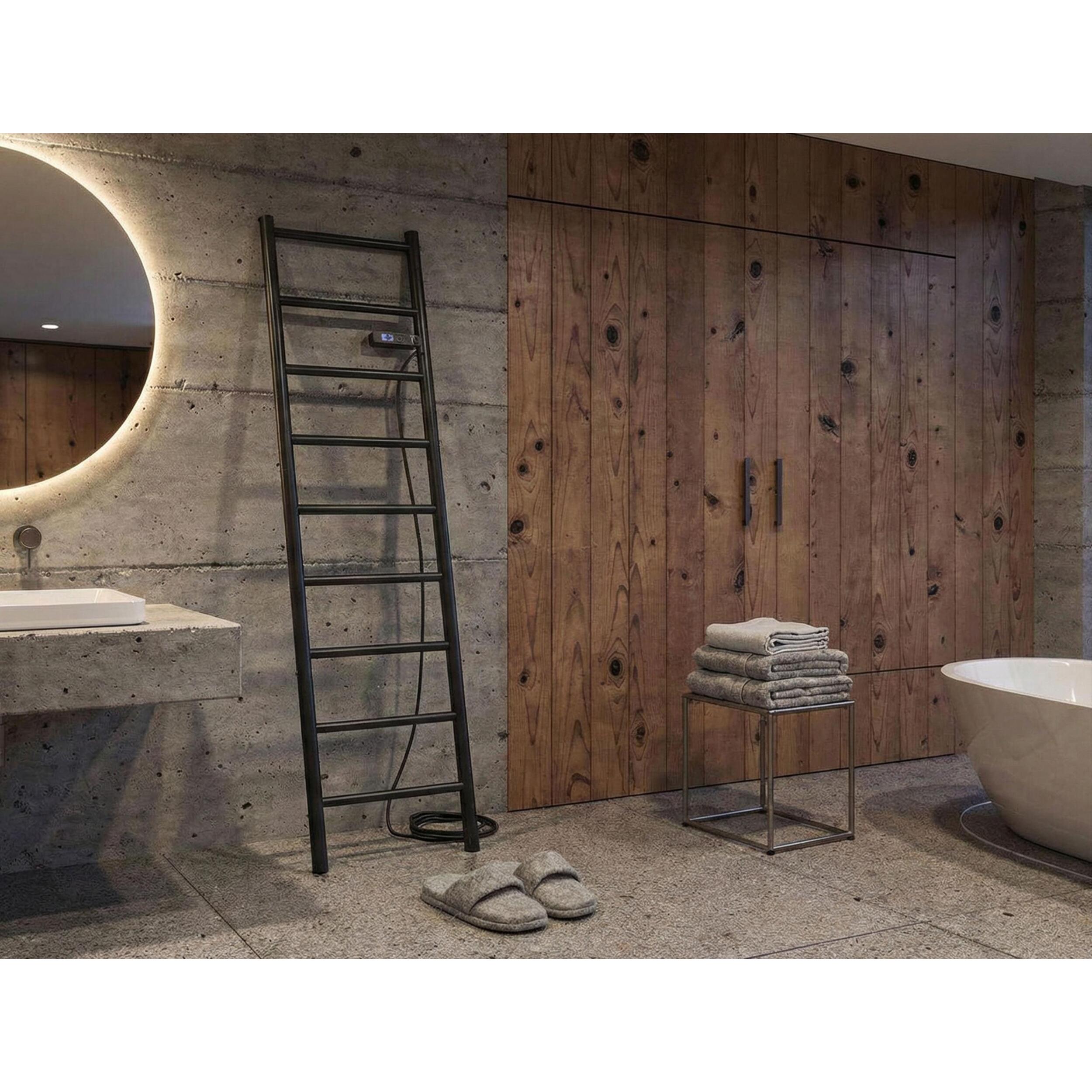 Toallero eléctrico alto con forma de escalera color negro NTW STAIR B PURLINE