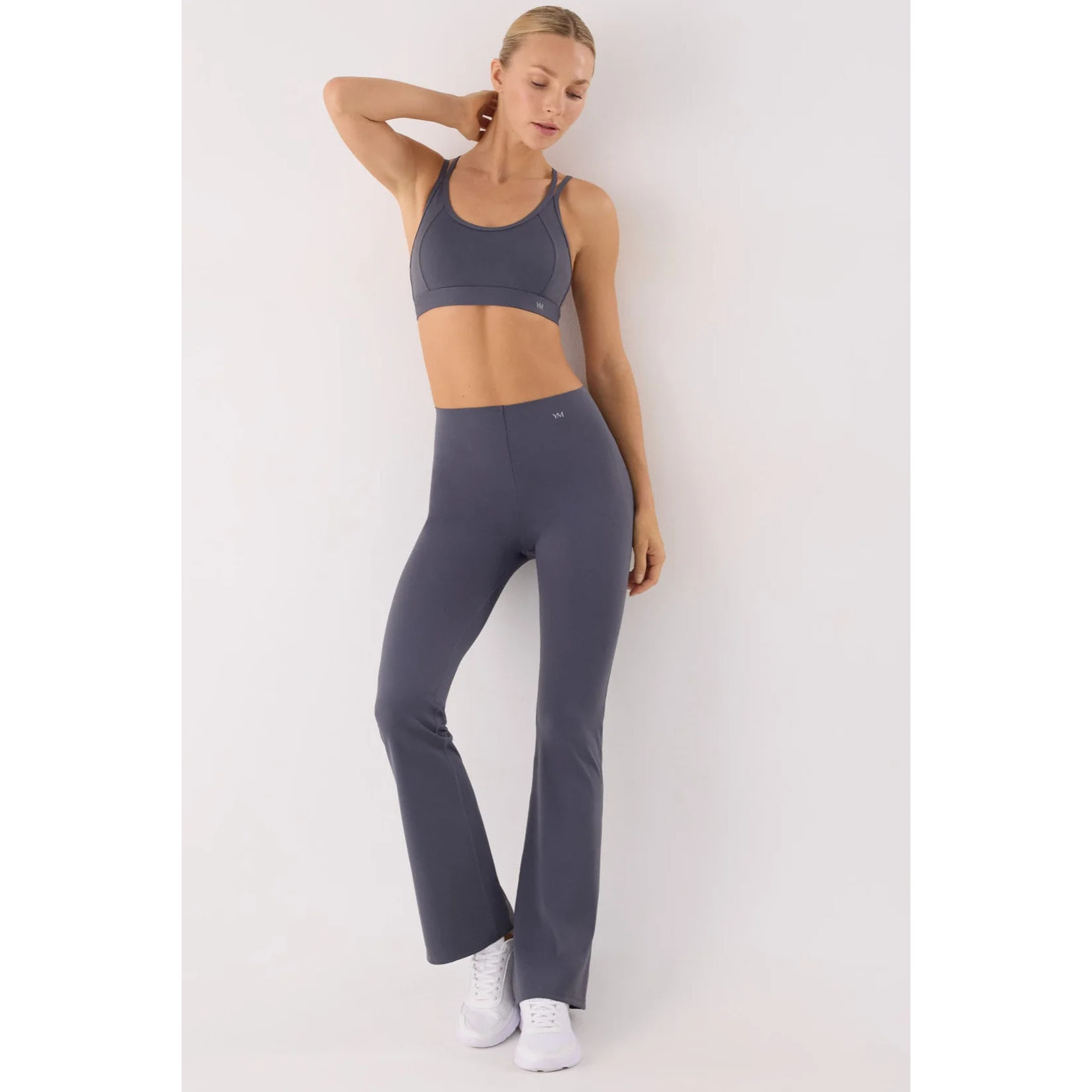 Pantalone sportivo flare