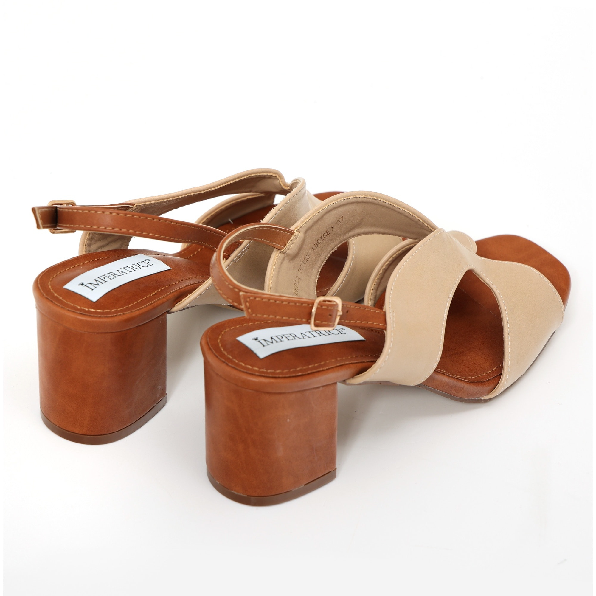 Sandali in simil pelle con tacco comodo