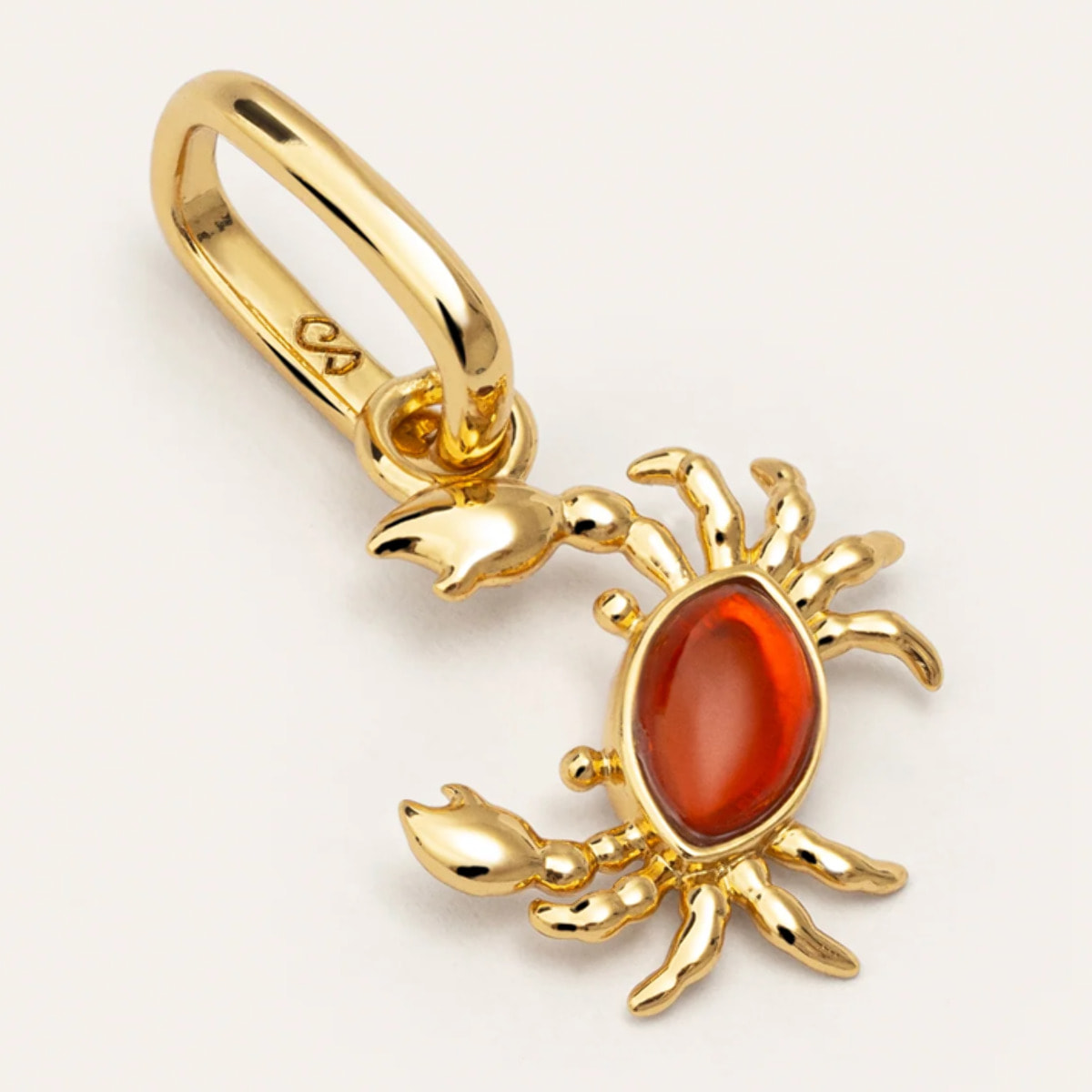 Charm Cangrejo Baño Oro
