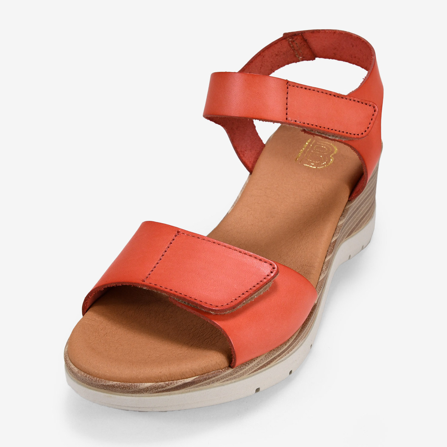 Sandalias coral en piel con velcro