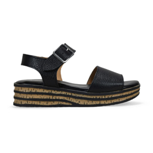 Sandalias negras en piel con cuña