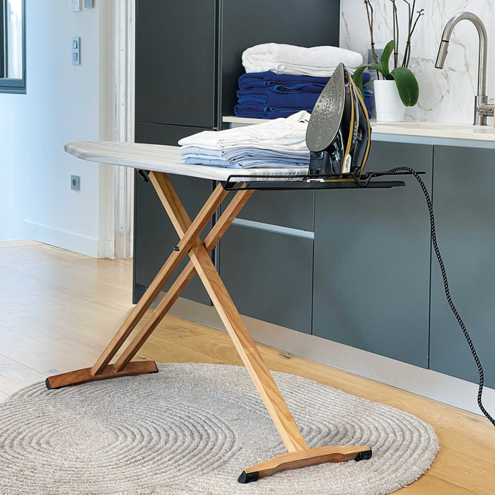 Table à repasser avec repose fer NUBAR 130x47cm