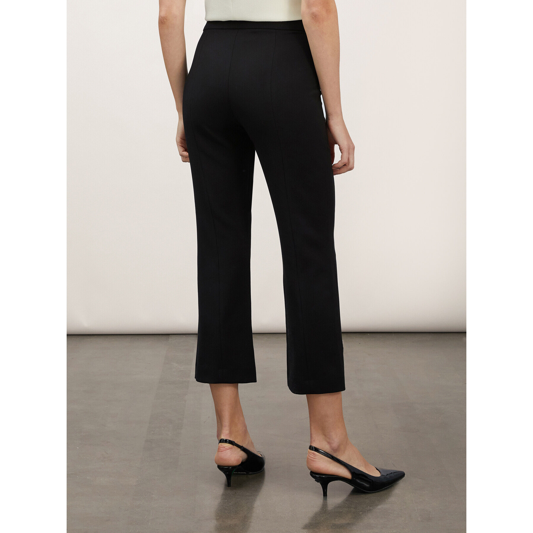 Motivi - Pantalones kick flare con insignia - Negro