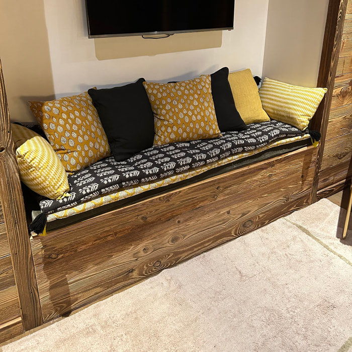 Coussin en lin noir 40cm NYL