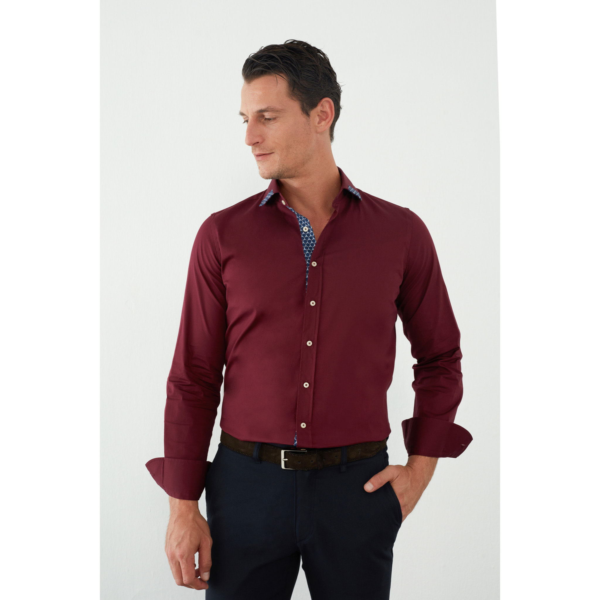 Camicia Uomo 1 Bottone Francese Contrasto sul Collo Popeline Stretch Unito Bordeaux