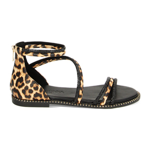 Sandalias bajas negras con piedras