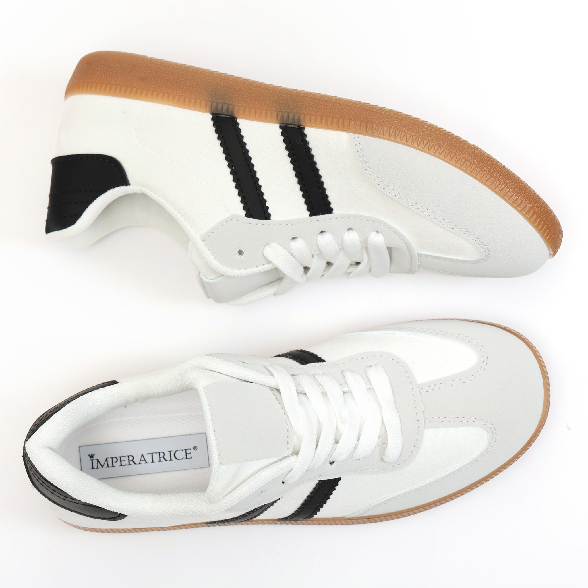 Sneakers in simil pelle scamosciata