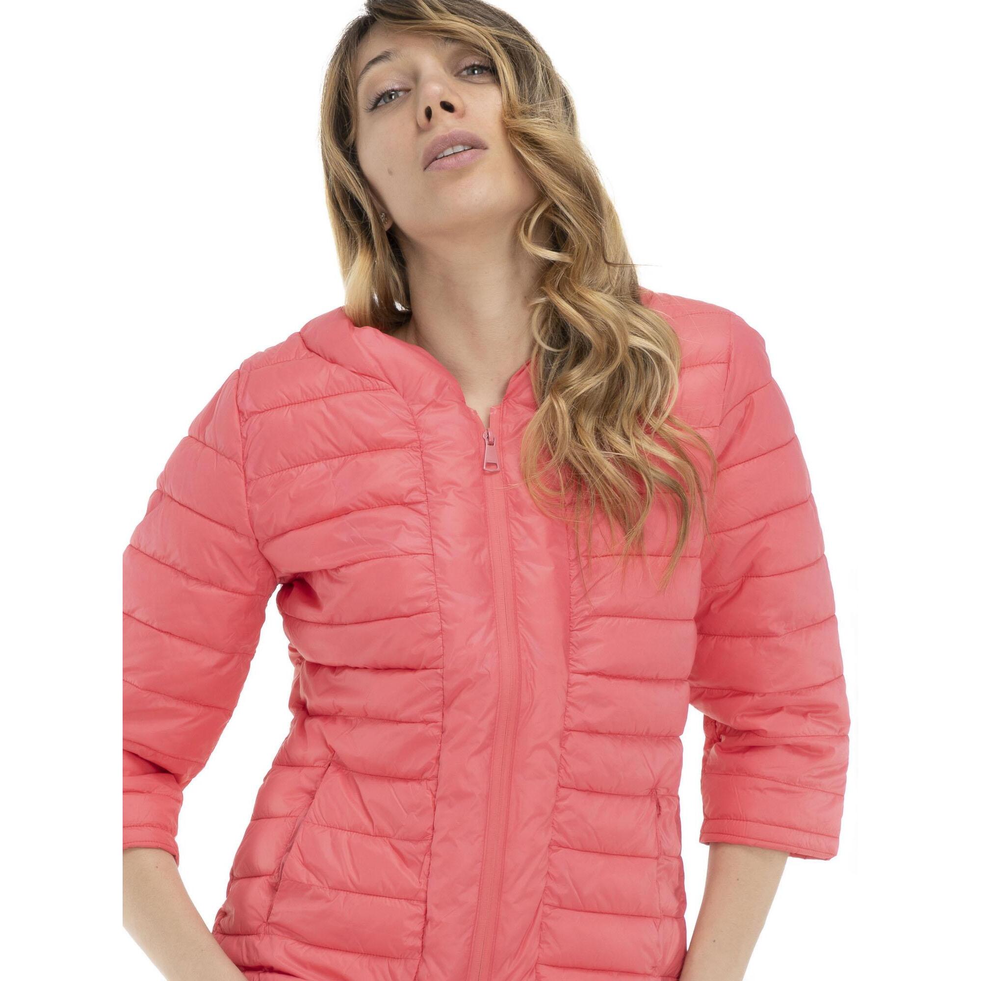 Chaqueta básica de mujer.