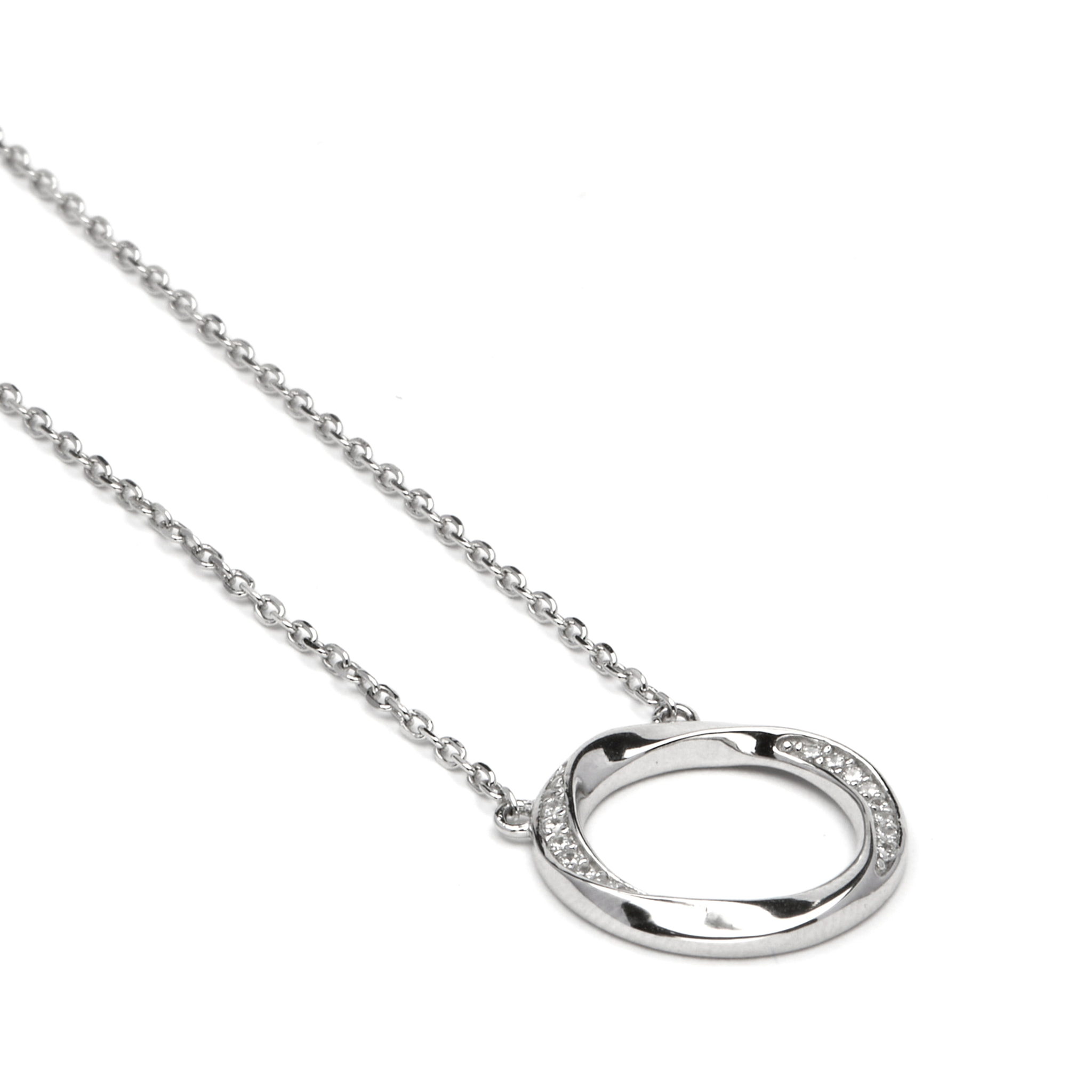 Collar Ilwe acabado plata