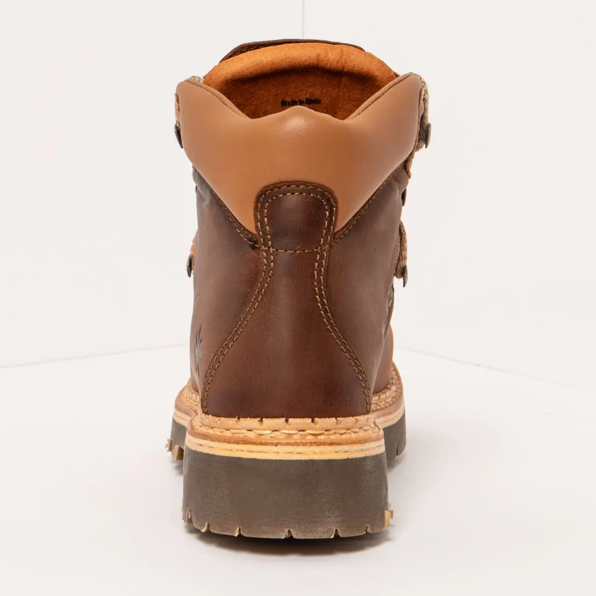 Botines 0903 ARIZONA CUERO/ AIR ALPINE color Cuero