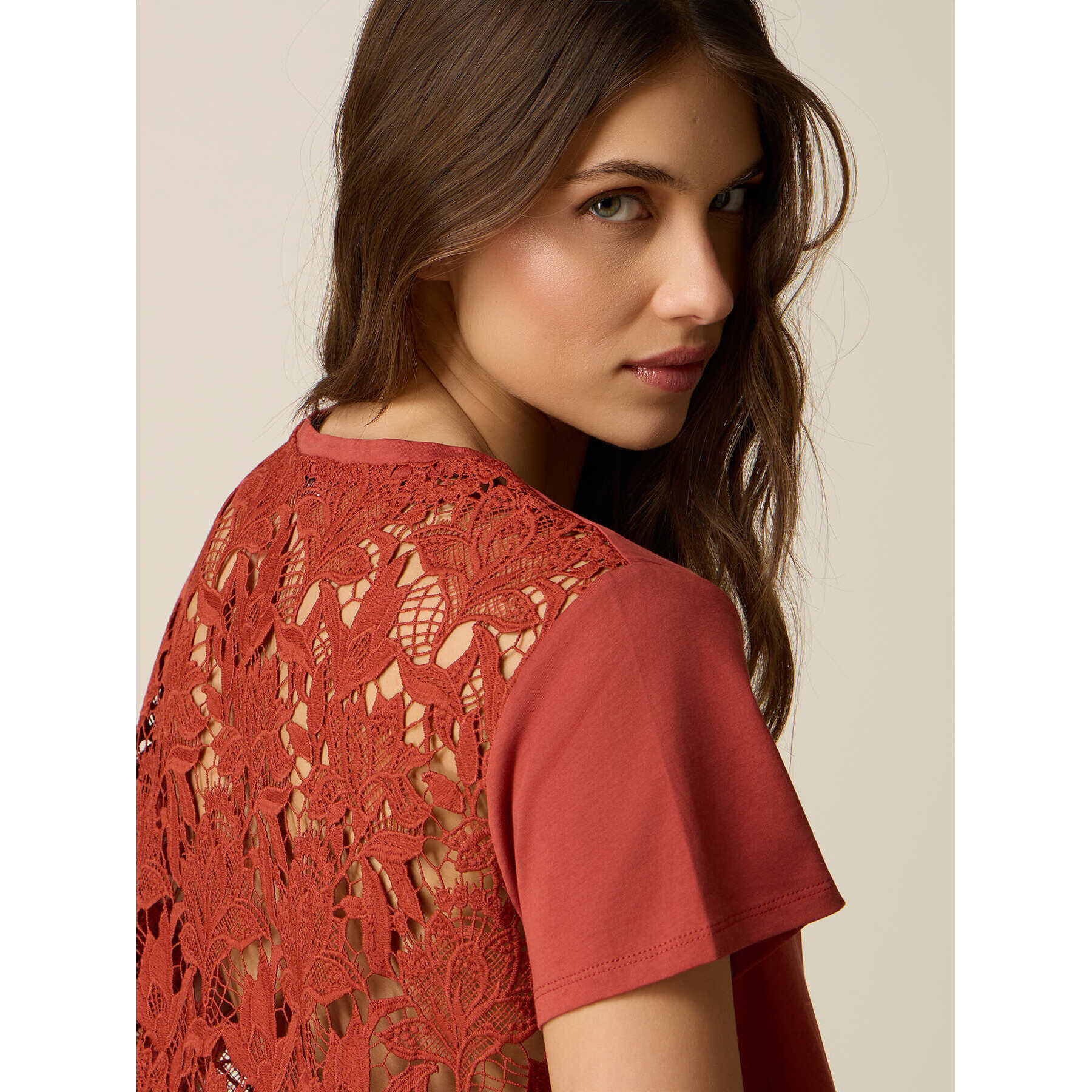 Oltre - T-shirt parte dietro in pizzo - Arancione