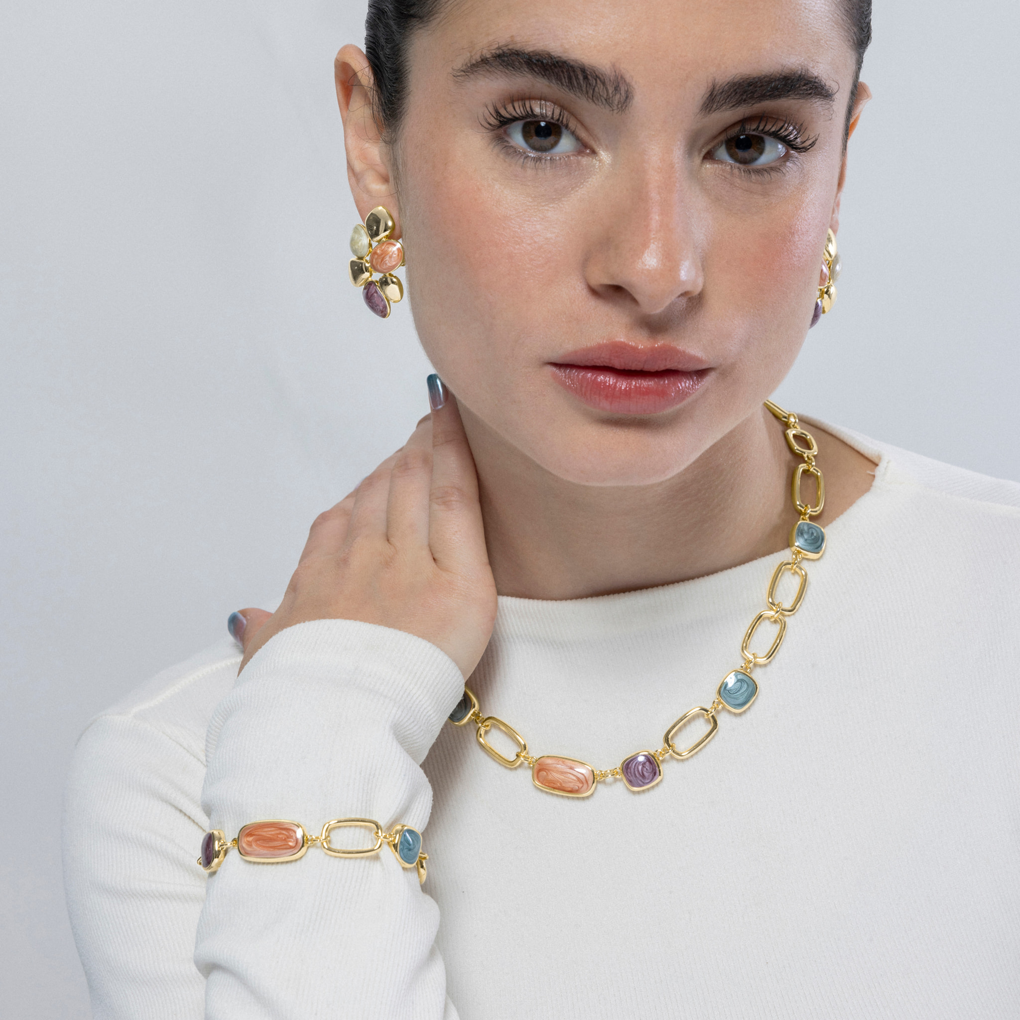 Pulsera de Resina Multicolor acabada en oro amarillo de 18K
