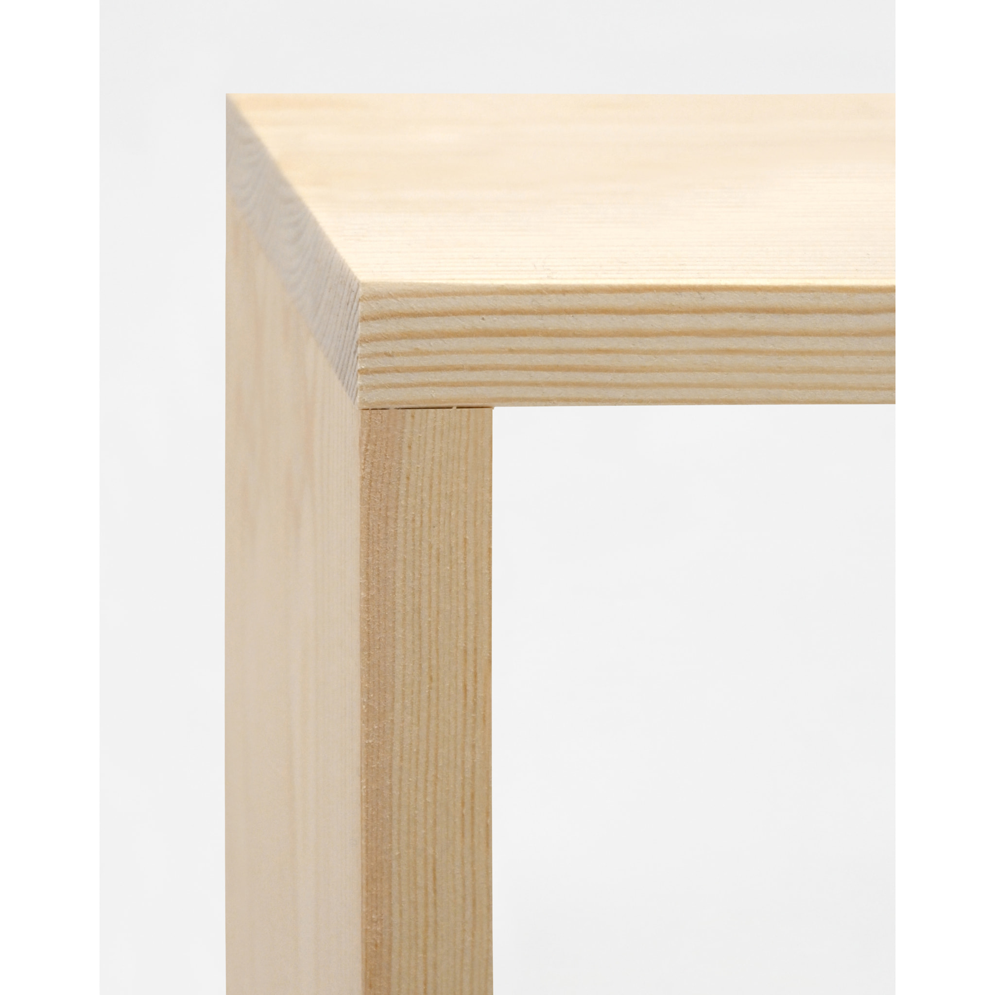 Mesita de noche de madera maciza en tono natural de 40x20cm Alto: 40 Largo: 20 Ancho: 40