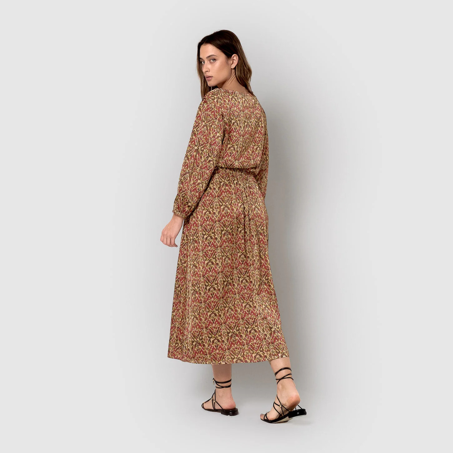 Falda midi evasé satén railay rojo