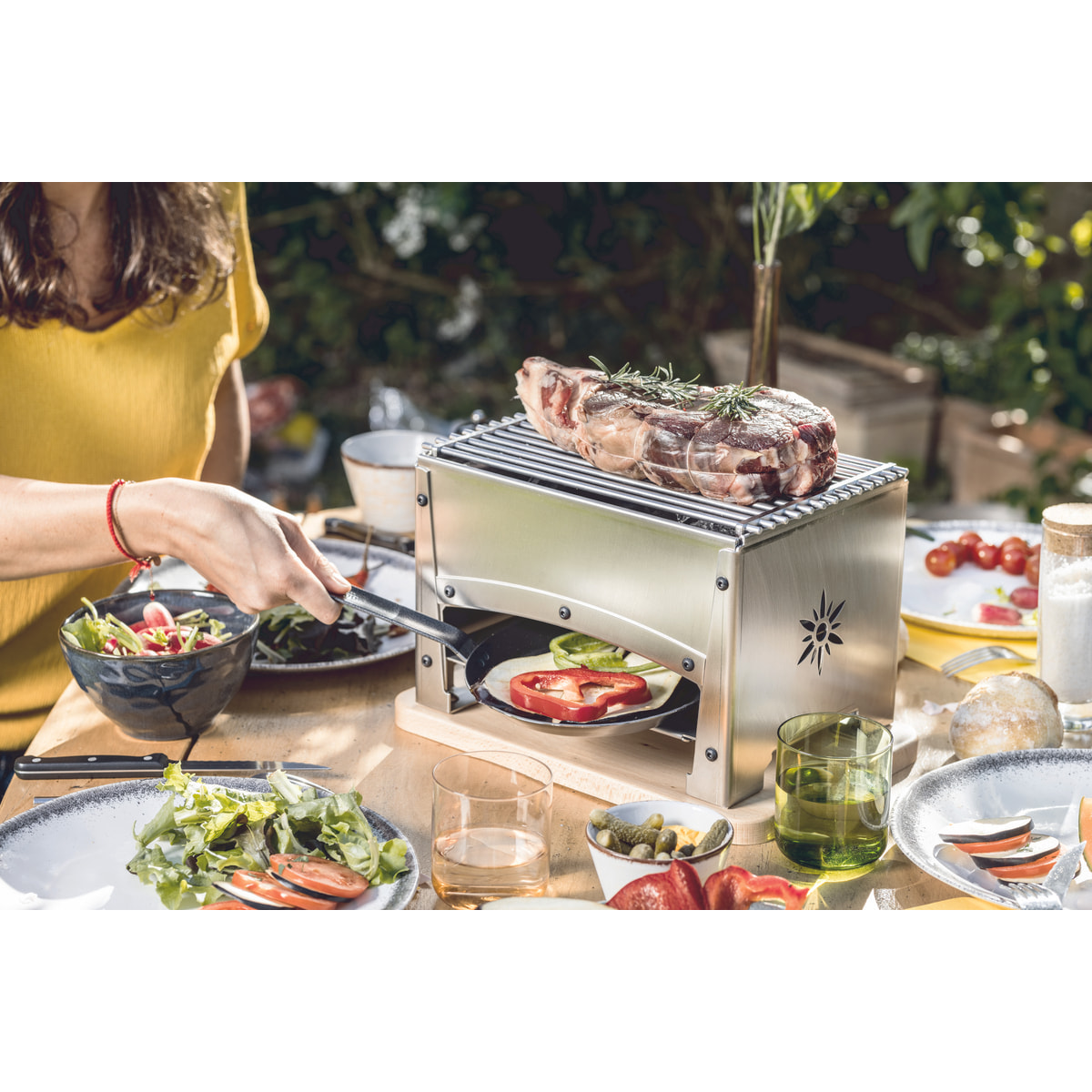 Braséro Bron Coucke Foyer 1 coté fermé pour utilisation extérieur (BBQ de table)