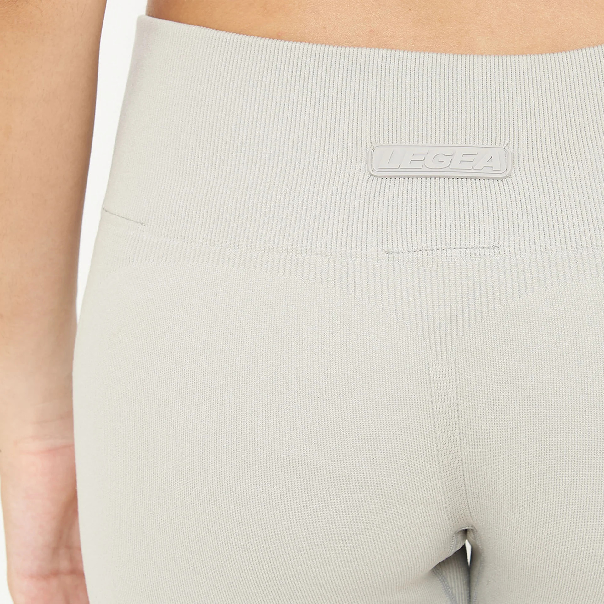 Completino donna da allenamento per yoga e fitness Iconic Ride