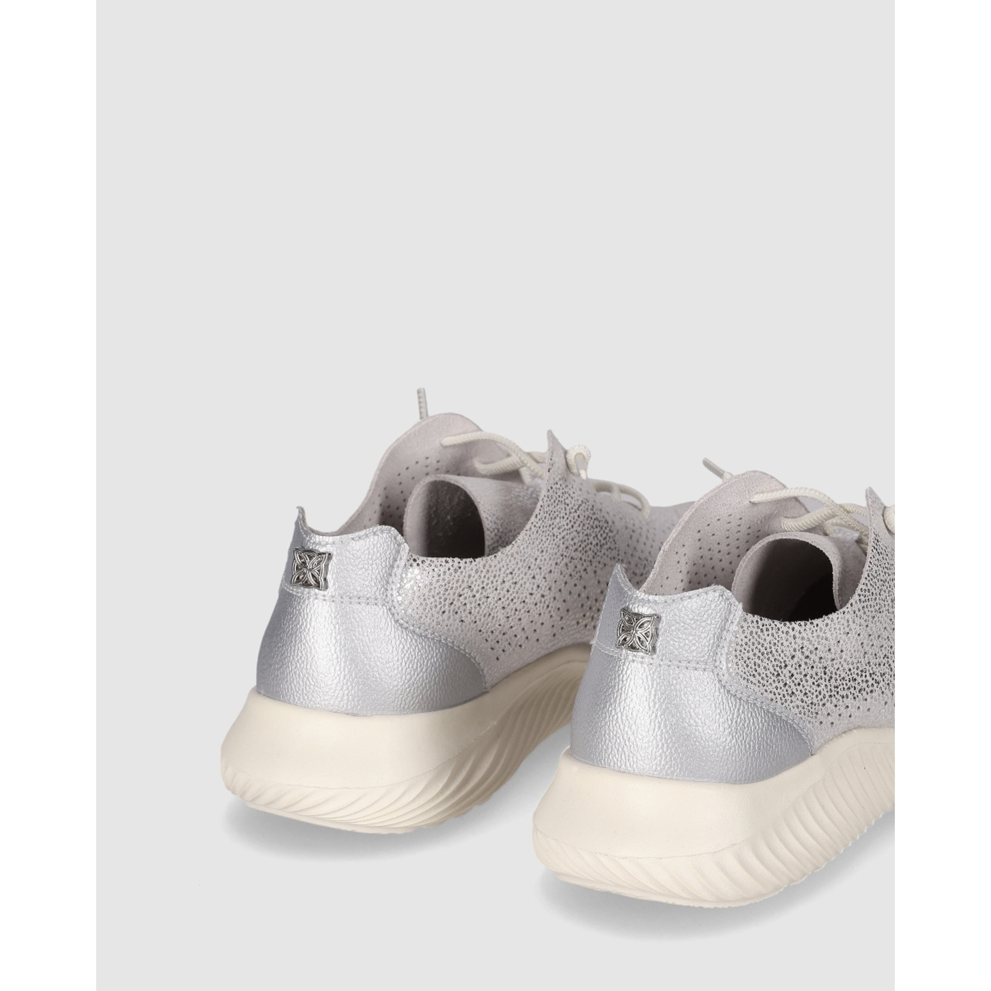 Deportivos de Piel - Plata - Tacón: Bajo