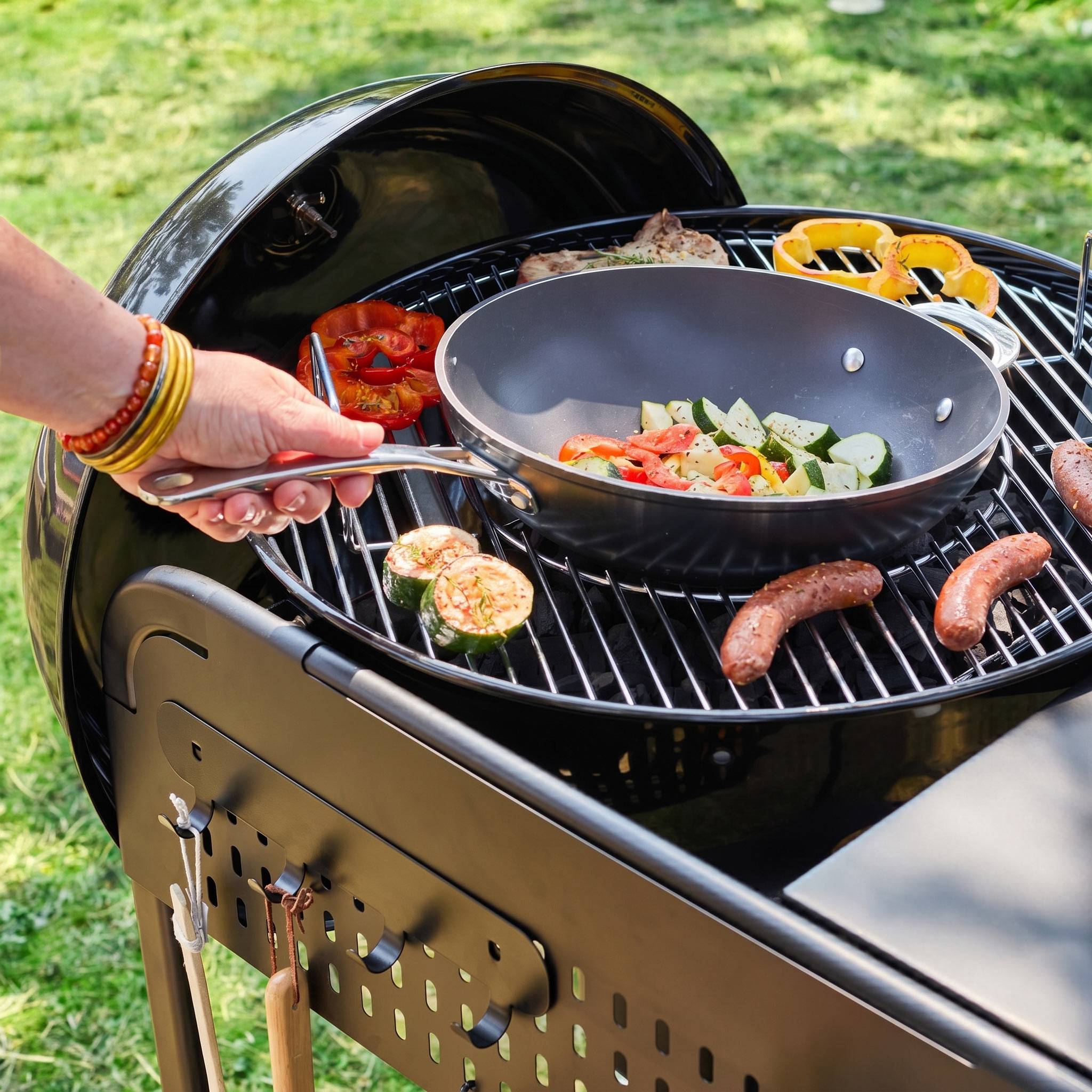 Barbecue rond charbon de bois acier émaillé Ø53cm avec chariot MAURICE