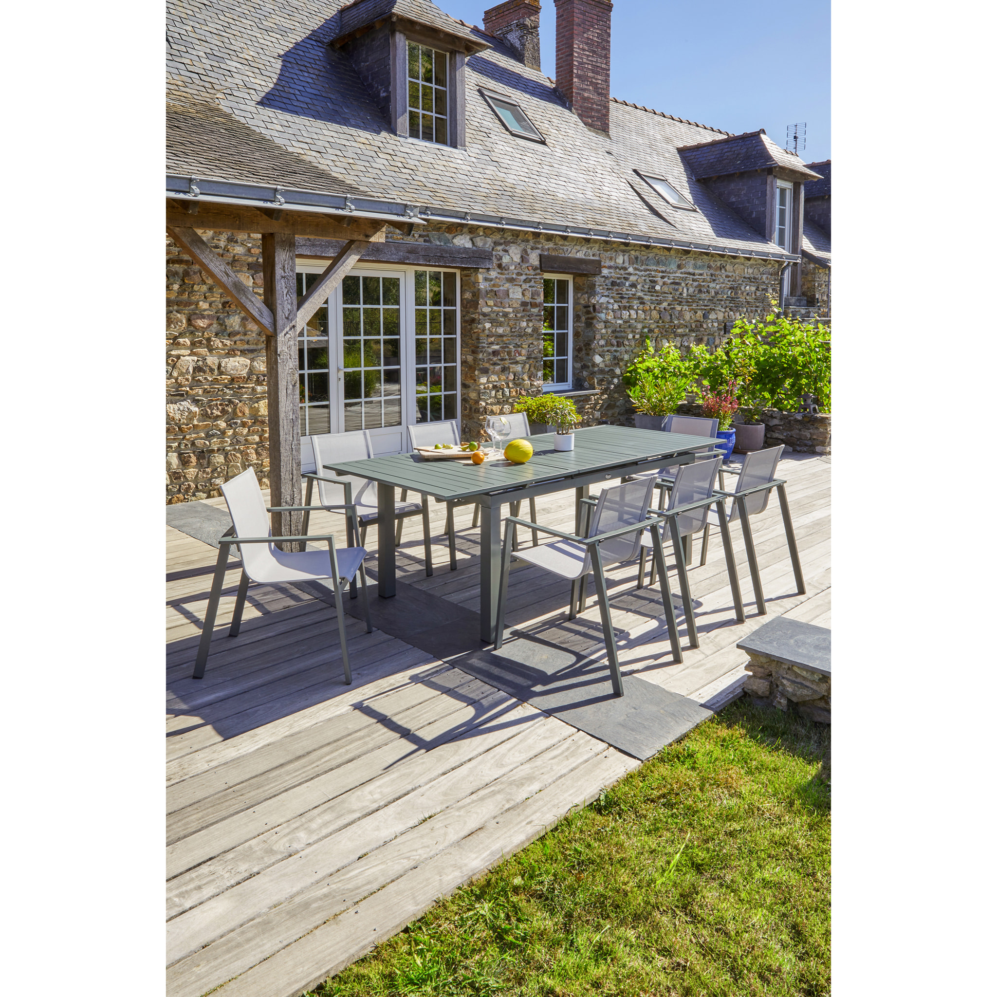 MIAMI - Ensemble repas de jardin 8 places en aluminium kaki