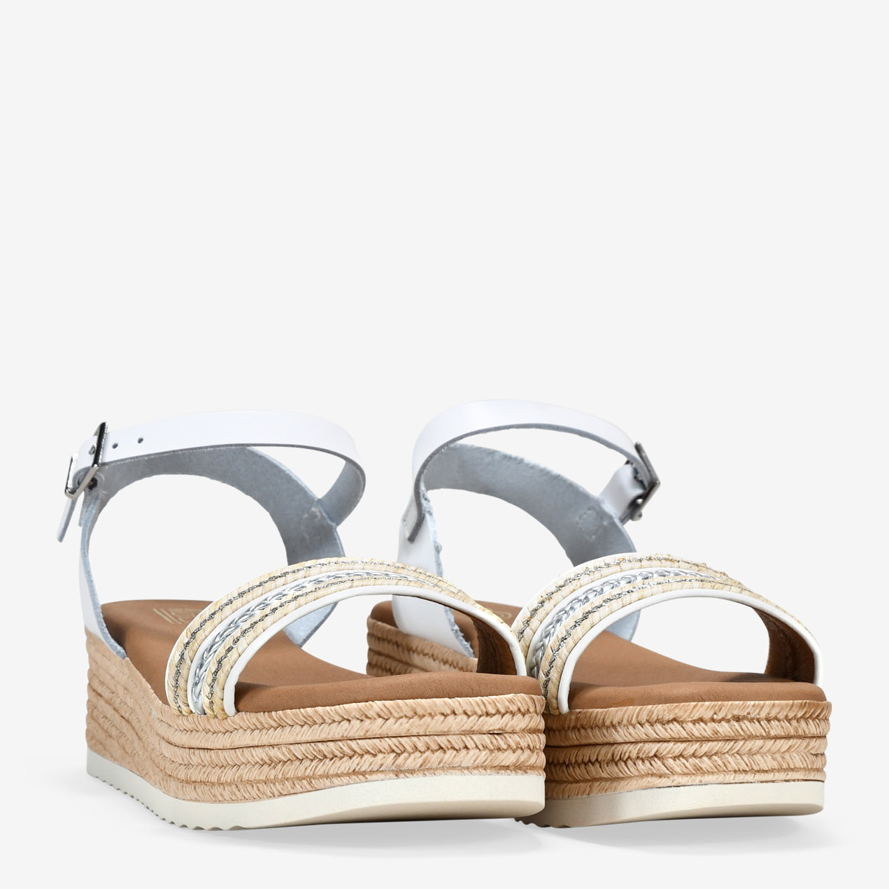 Sandalias blancas en piel con esparto