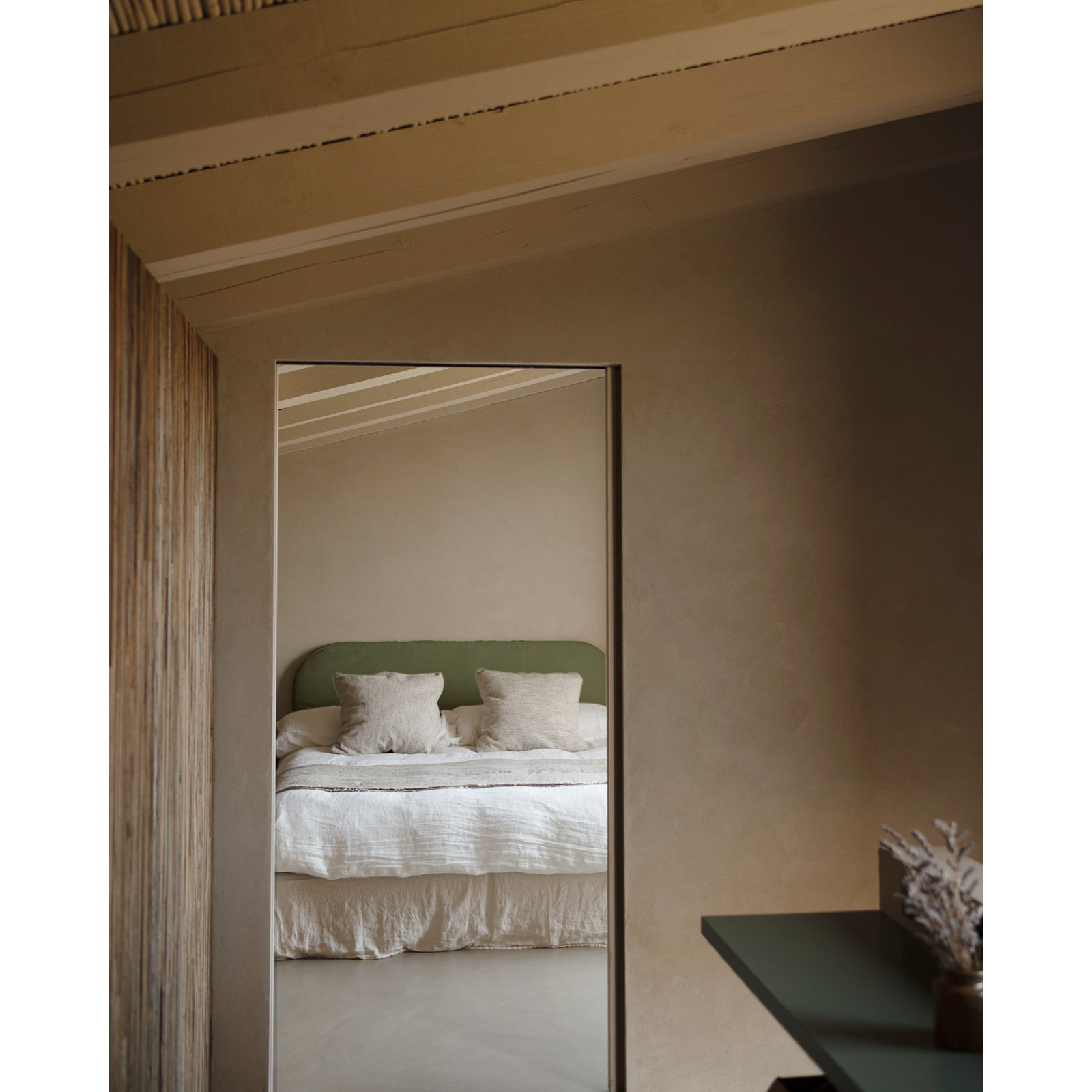 Tête de lit déhoussable en velours côtelé vert en différentes tailles