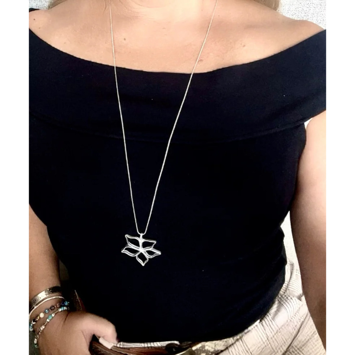 Collar largo latón 80cm Irregular Blom dorado chapado