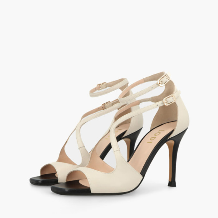 SANDALIAS BLANCAS SASUE