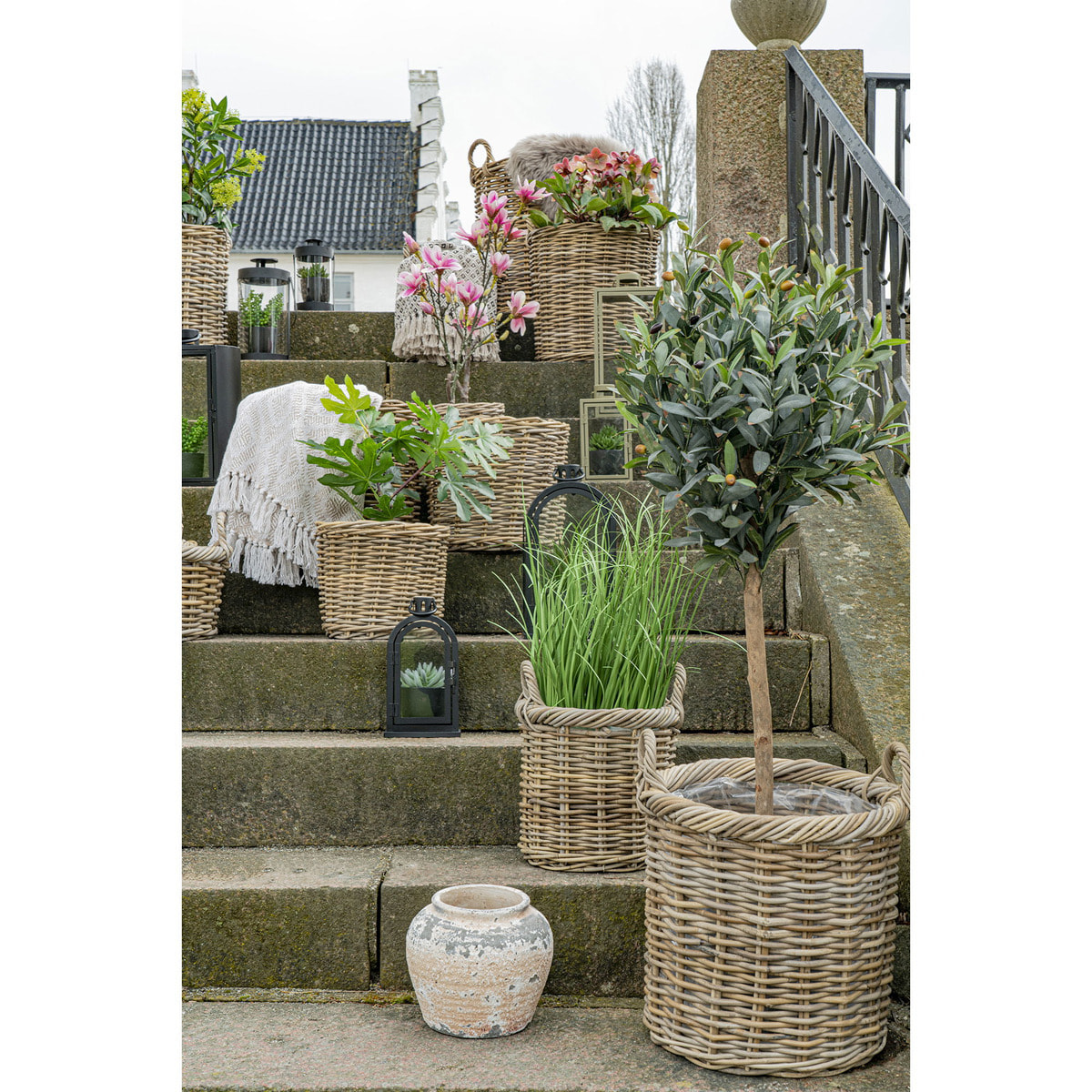 Set di 2 cesti Gili rotondi in rattan kubu naturale con manici - 30 e 40 cm